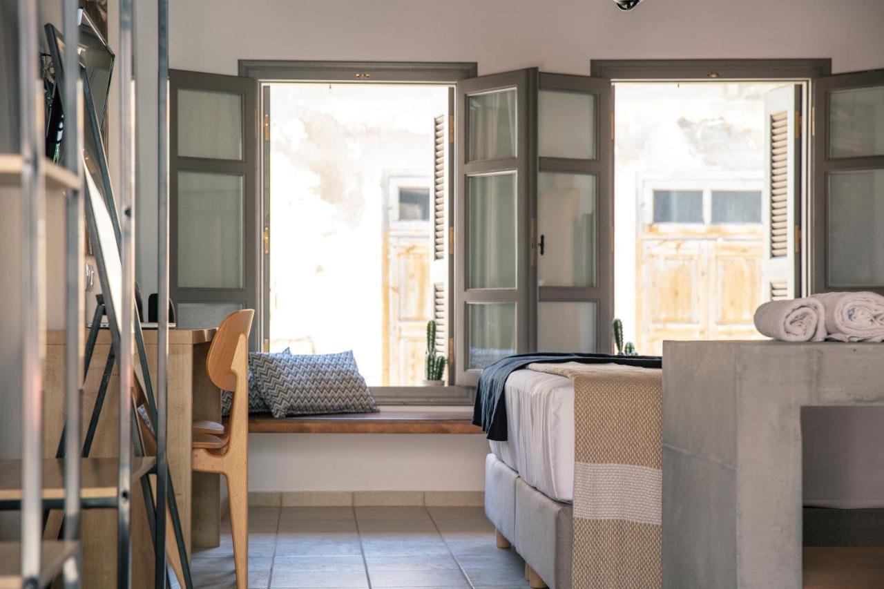 Gateway Suites 罗希姆诺 外观 照片