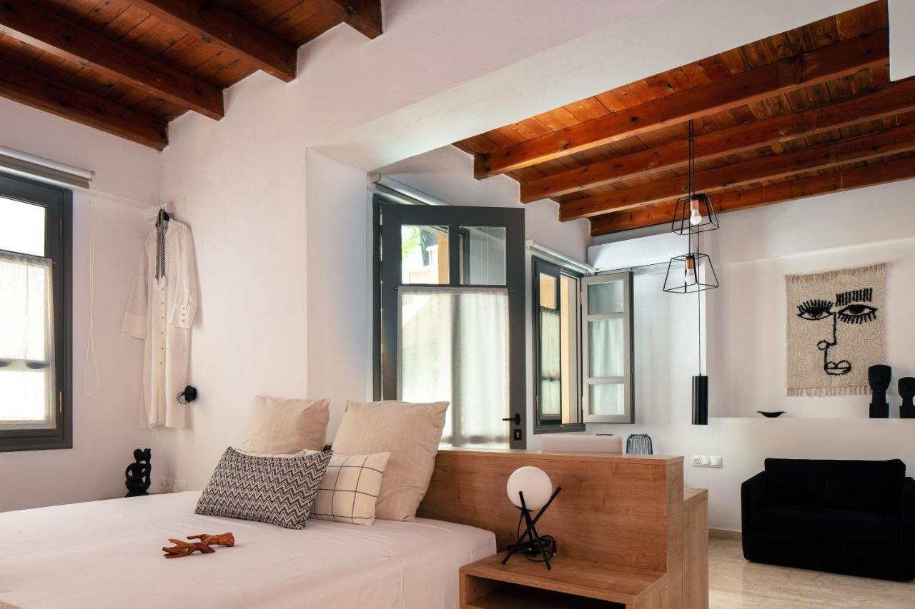Gateway Suites 罗希姆诺 外观 照片