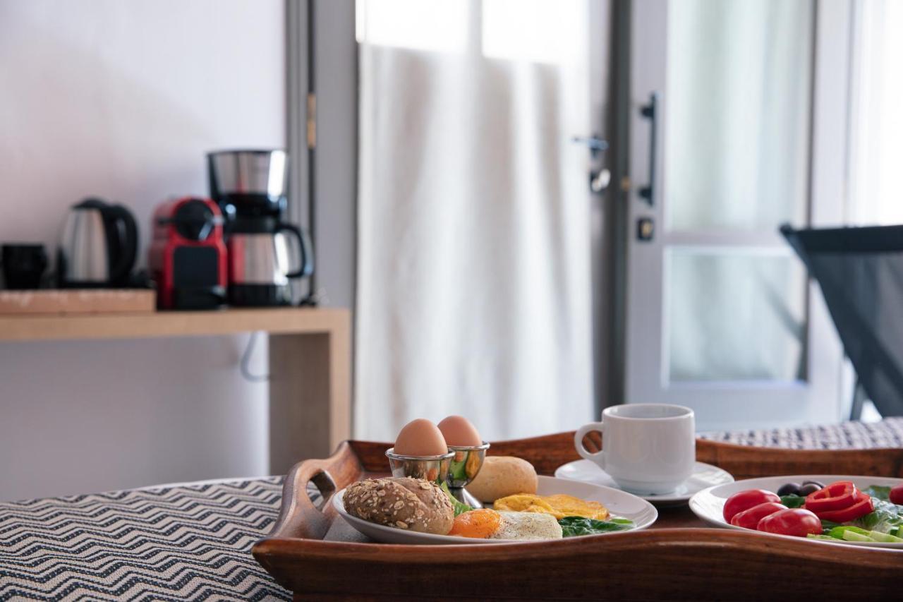 Gateway Suites 罗希姆诺 外观 照片