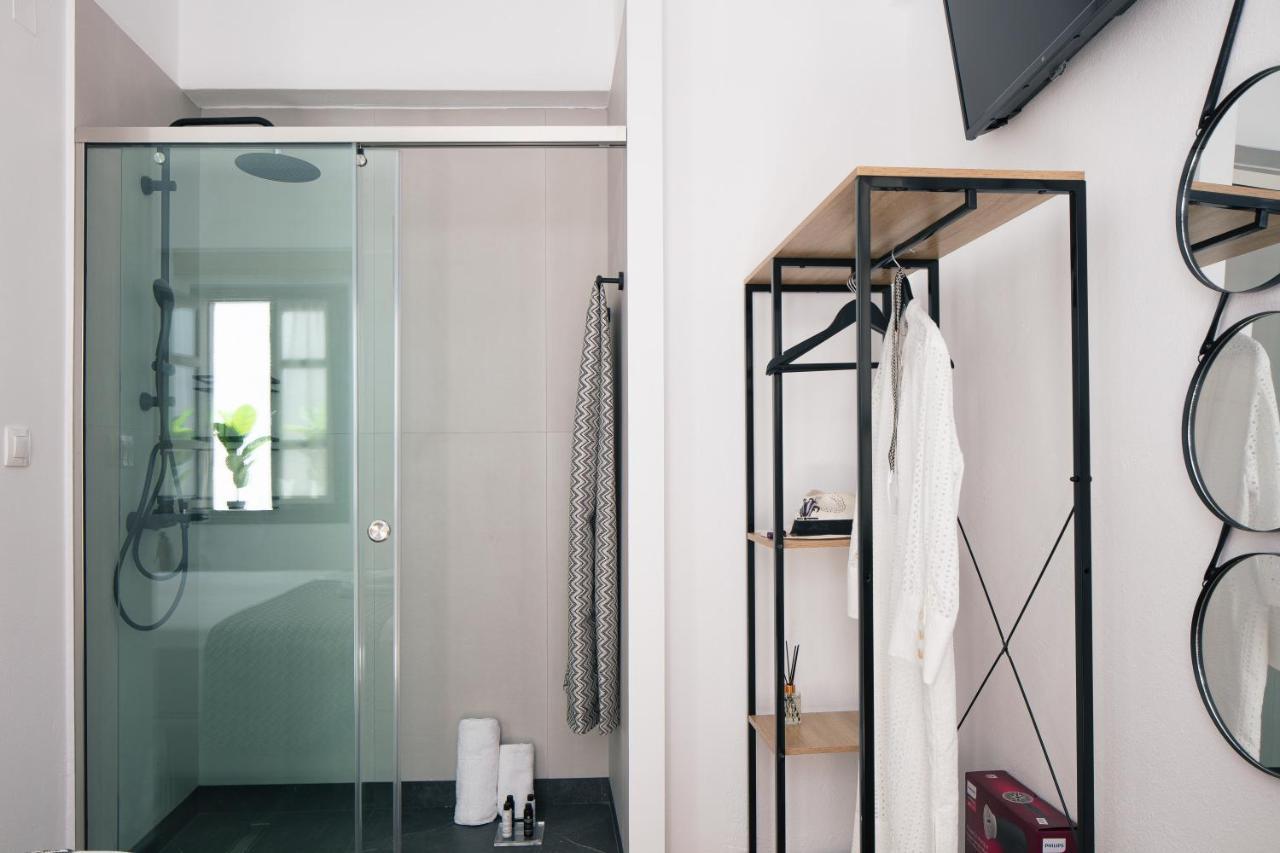 Gateway Suites 罗希姆诺 外观 照片